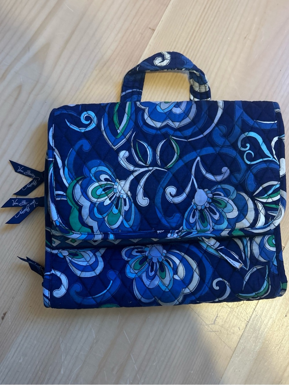 Vera Bradley Blue Floral Quilted Foldable Travel Organizer